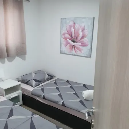 Campsite Mobile H&m Soline Biograd Na Moru